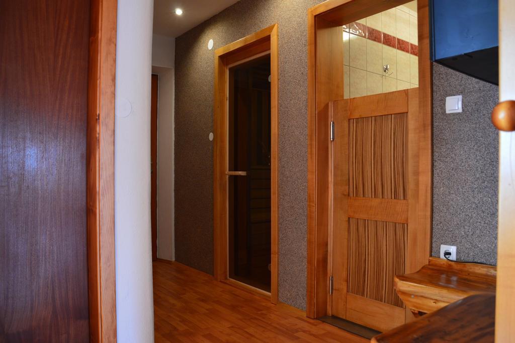 Apartmens And Rooms Sostar Cerkno Zewnętrze zdjęcie