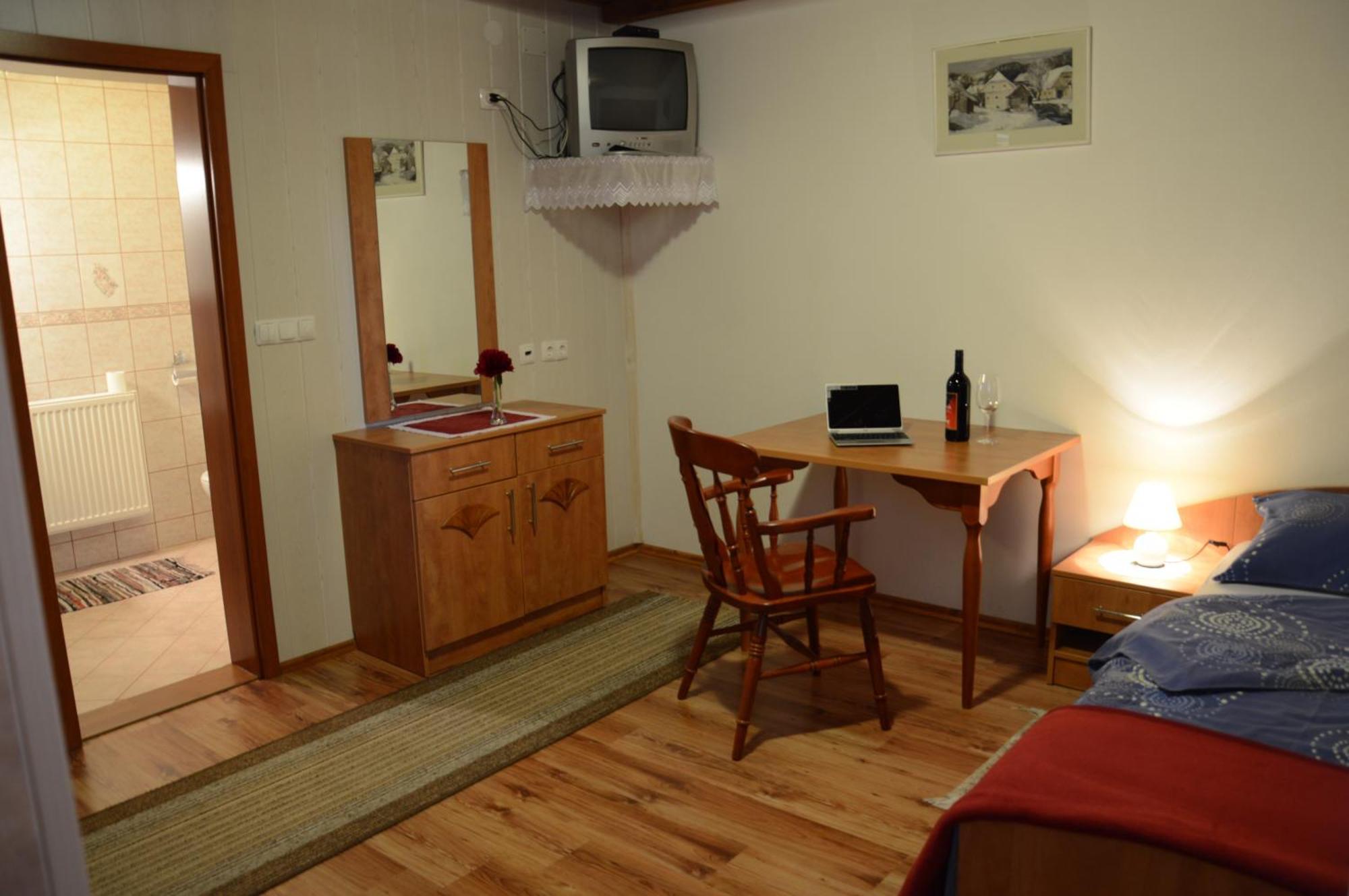 Apartmens And Rooms Sostar Cerkno Pokój zdjęcie